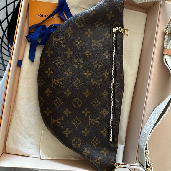 Louis Vuitton High Rise Bumbag - Picture 6 of 6